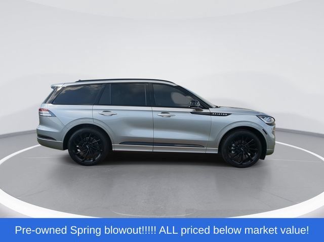 Used 2024 Lincoln Aviator Reserve w/ Jet Package RWD image 9