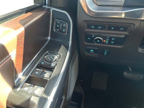 Used 2024 Ford F150 King Ranch w/ FX4 Off-Road Package image 18