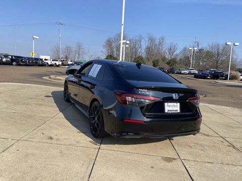 Used 2025 Honda Civic Sport image 8