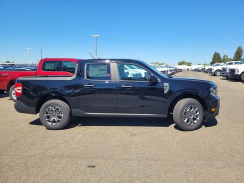 New 2026 Ford Maverick XLT w/ XLT Luxury Package FWD image 4