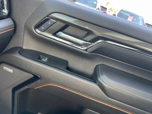 Used 2024 GMC Sierra 2500 AT4 w/ AT4 Premium Plus Package image 32