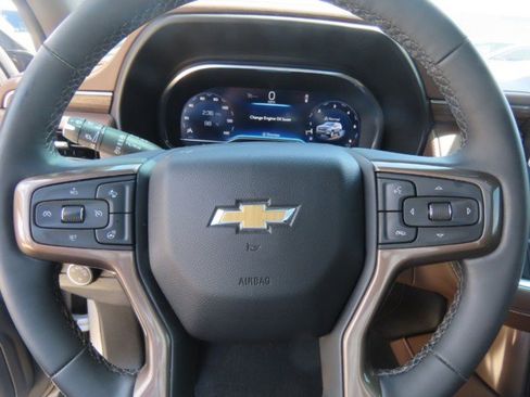 Used 2023 Chevrolet Tahoe High Country RWD image 27