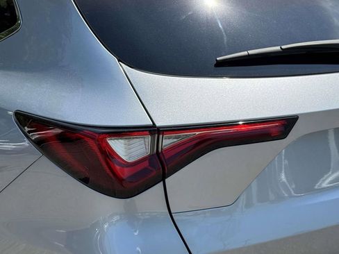 Certified 2023 Acura MDX SH-AWD w/ Technology Package image 9