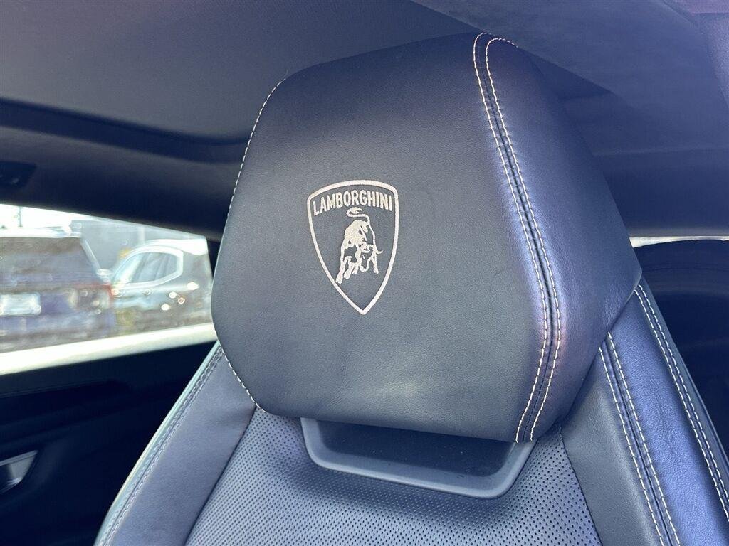 Used 2021 Lamborghini Urus AWD/4WD image 11