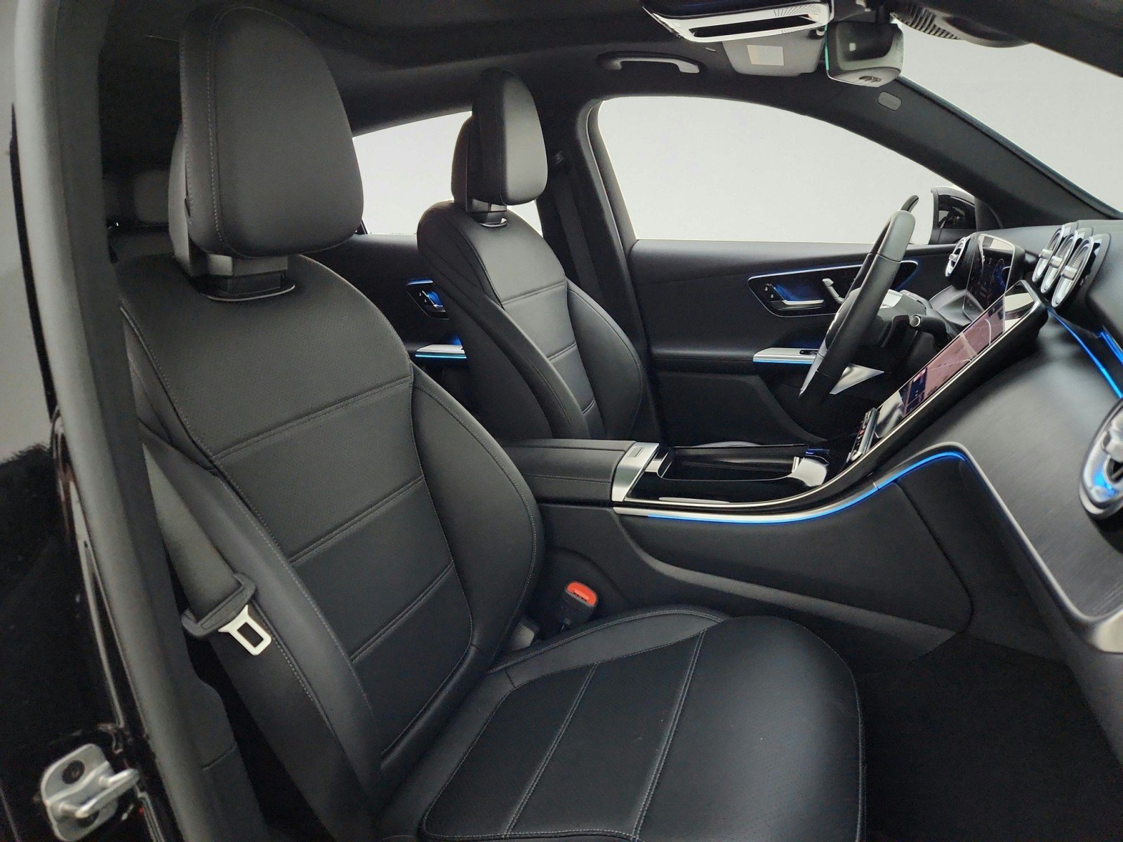 Certified 2025 Mercedes-Benz GLC 300 4MATIC image 28