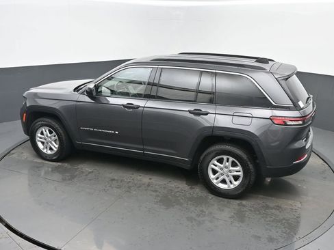 Used 2024 Jeep Grand Cherokee Laredo image 40