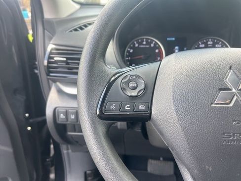Used 2024 Mitsubishi Eclipse Cross Black Edition image 19