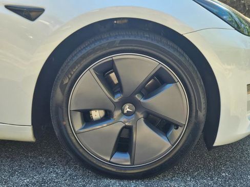 Used 2023 Tesla Model 3 Standard Range image 16