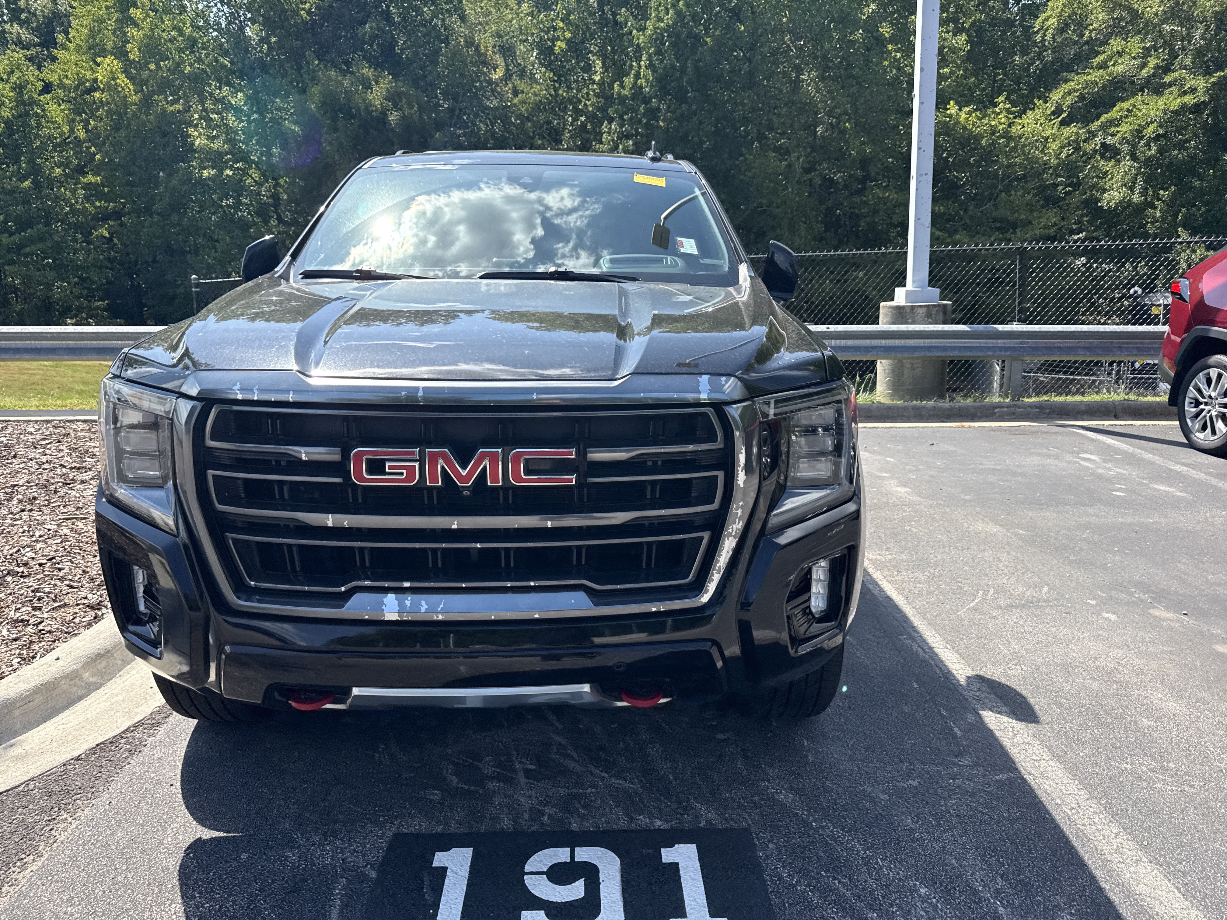 Used 2021 GMC Yukon AT4 w/ AT4 Premium Package AWD/4WD image 39
