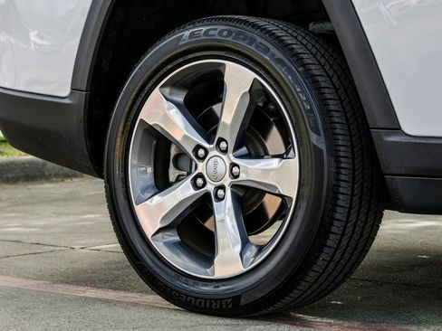 Used 2021 Jeep Grand Cherokee L Limited w/ Luxury Tech Group II image 69