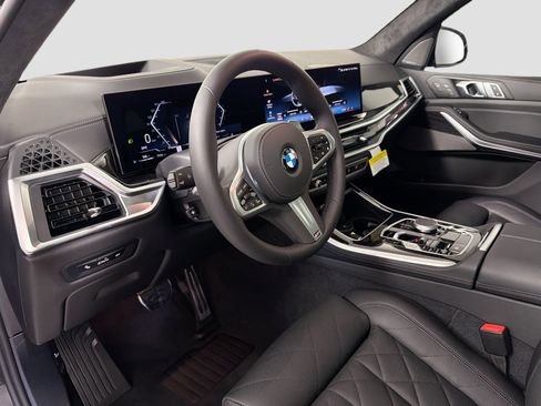 New 2026 BMW X5 xDrive40i w/ M Sport Package image 9