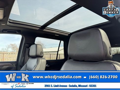 Used 2022 Chevrolet Tahoe Z71 w/ Luxury Package AWD/4WD image 11