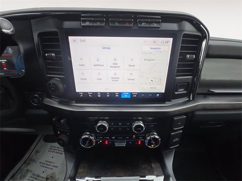 Certified 2024 Ford F450 Lariat w/ Lariat Ultimate Package image 11