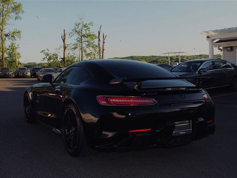Used 2018 Mercedes-Benz AMG GT R image 5