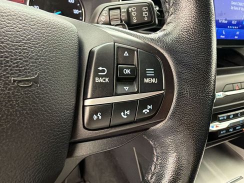 Certified 2020 Ford Explorer XLT w/ Equipment Group 202A AWD/4WD image 31