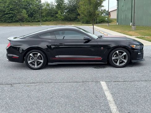 Used 2015 Ford Mustang Coupe w/ Equipment Group 051A RWD image 9