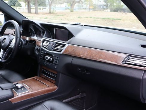 Used 2013 Mercedes-Benz E 350 4MATIC image 17