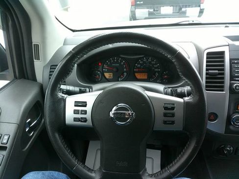 Used 2018 Nissan Frontier SV w/ Value Truck Package AWD/4WD image 14