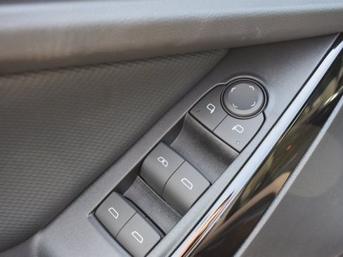 New 2027 Chevrolet Equinox LT w/ Safety and Technology Package FWD image 12