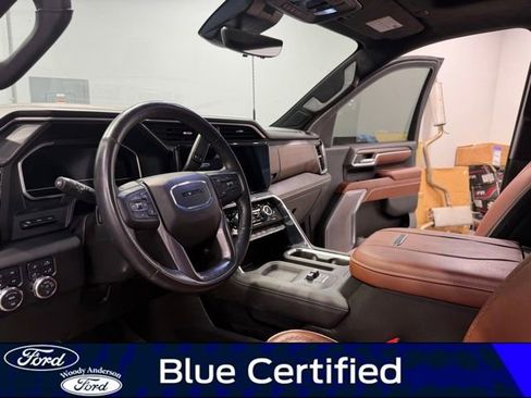 Used 2024 GMC Sierra 3500 Denali Ultimate AWD/4WD image 9