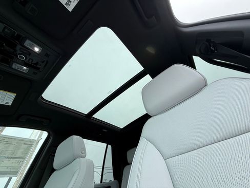 New 2026 Chevrolet Tahoe Premier AWD/4WD image 15