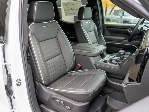 New 2026 GMC Sierra 1500 AT4X image 9