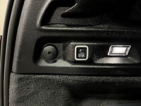 Used 2021 Jeep Grand Cherokee L Summit image 24