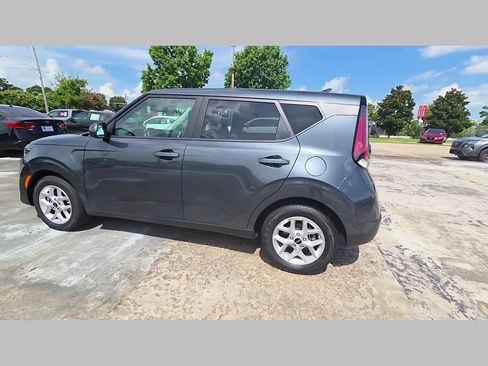 Used 2025 Kia Soul LX w/ LX Technology Package FWD image 44