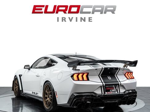 Used 2025 Ford Mustang GT Premium w/ GT Performance Package RWD image 3