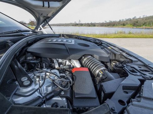 Used 2023 Land Rover Range Rover Velar R-Dynamic S image 20