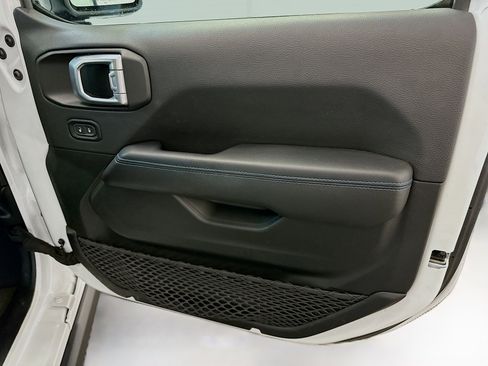 Used 2023 Jeep Wrangler Unlimited Rubicon 4xe w/ Safety Group image 33