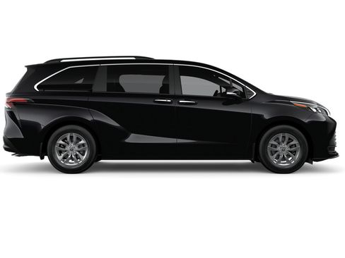 New 2026 Toyota Sienna XLE AWD/4WD image 12