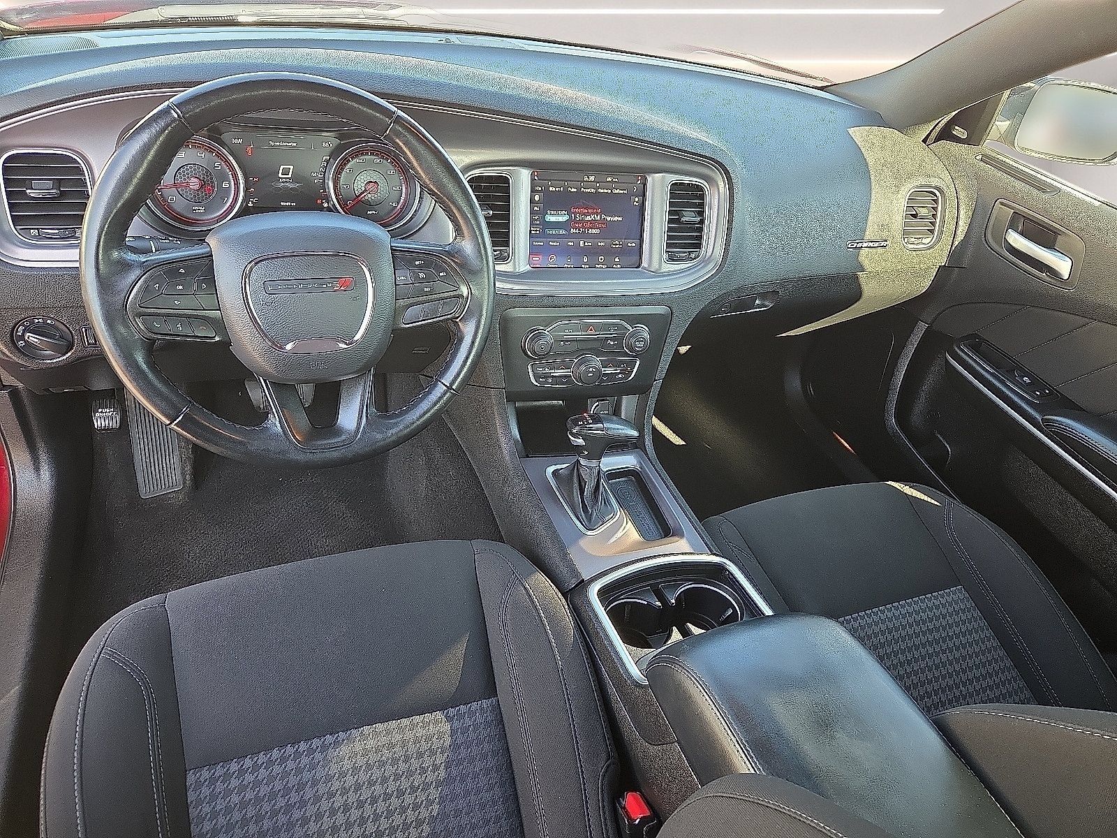 Used 2023 Dodge Charger SXT RWD image 6