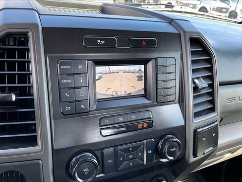 Used 2020 Ford F250 XL w/ Power Equipment Group image 24