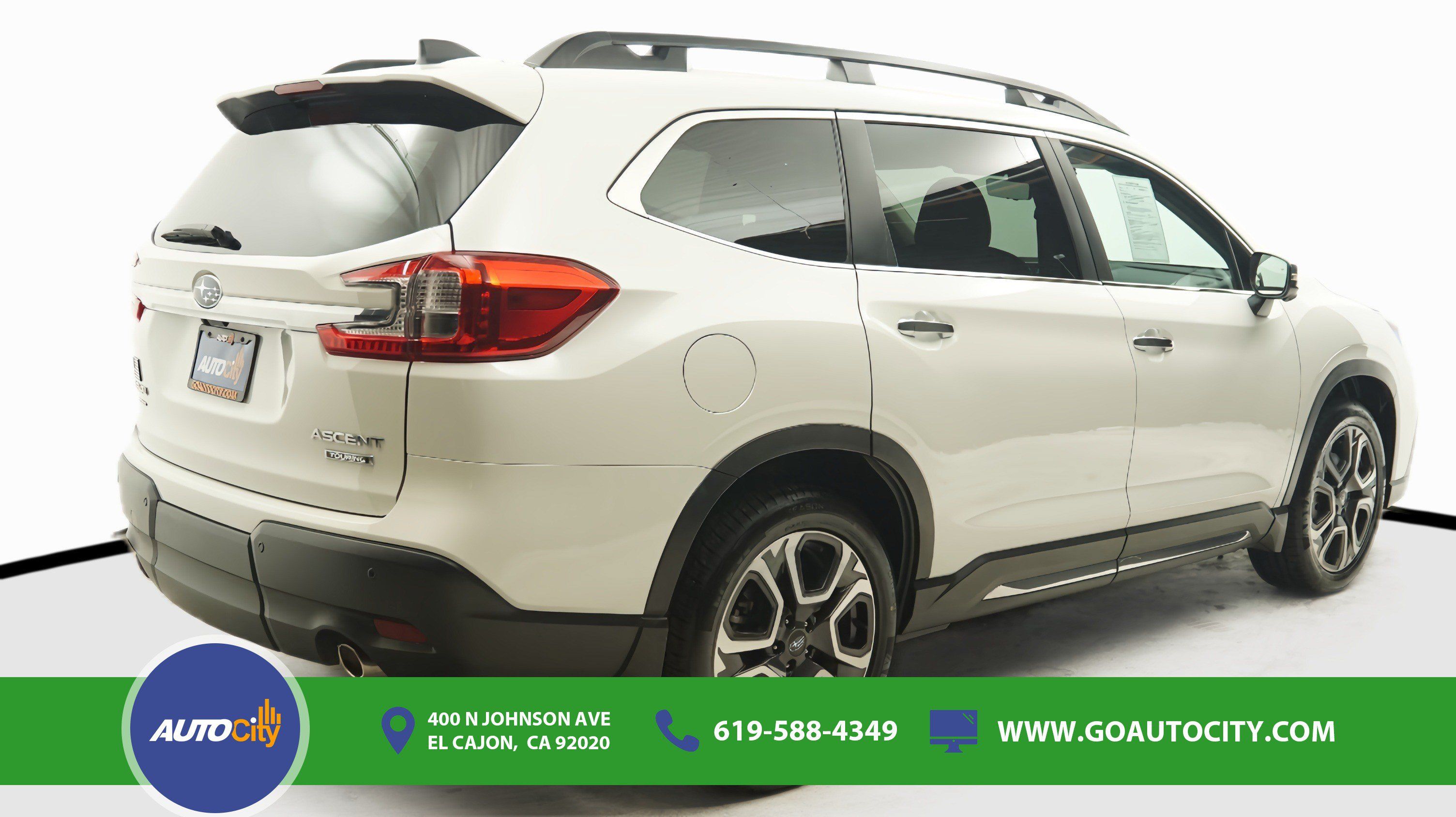 Used 2023 Subaru Ascent Touring AWD/4WD image 6