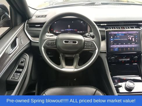 Used 2024 Jeep Grand Cherokee L Limited AWD/4WD image 42