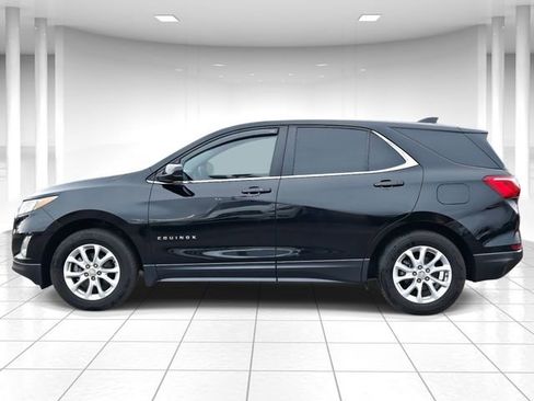 Used 2021 Chevrolet Equinox LT image 2