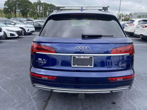 Used 2021 Audi Q5 2.0T Premium Plus w/ Premium Plus Package AWD/4WD image 6