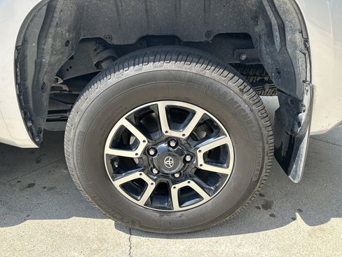 Used 2020 Toyota Tundra Limited AWD/4WD image 20