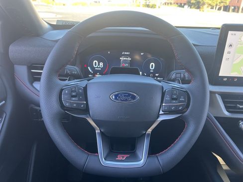 New 2026 Ford Explorer ST w/ Sun And Sound Package image 9