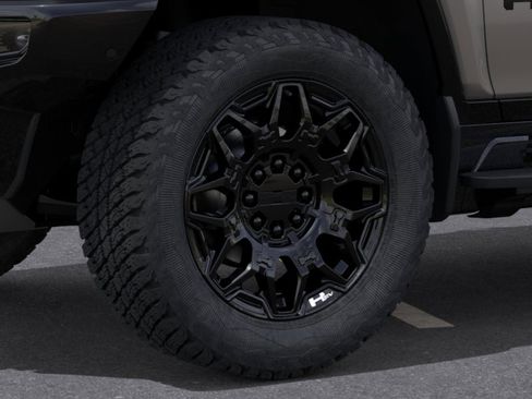 New 2026 GMC Hummer EV SUV w/ LPO, Dark Essentials Package AWD/4WD image 8