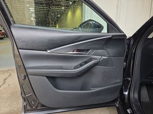 Used 2025 MAZDA CX-30 AWD 2.5 S w/ Preferred Package image 11