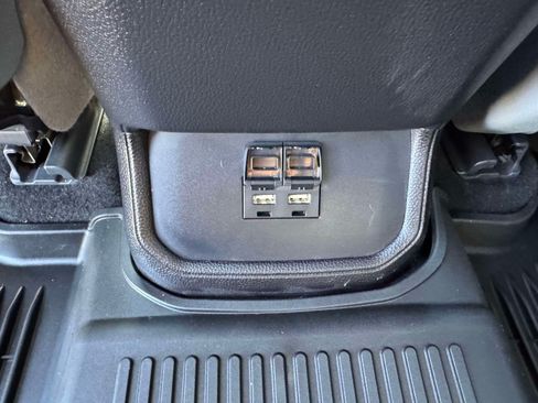 Certified 2020 Toyota Highlander XLE AWD/4WD image 25