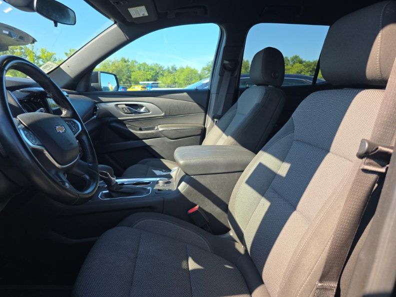 Used 2023 Chevrolet Traverse LT w/ LPO, Floor Liner Package AWD/4WD image 7