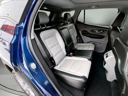 Used 2022 GMC Terrain SLT w/ Tech Package image 27