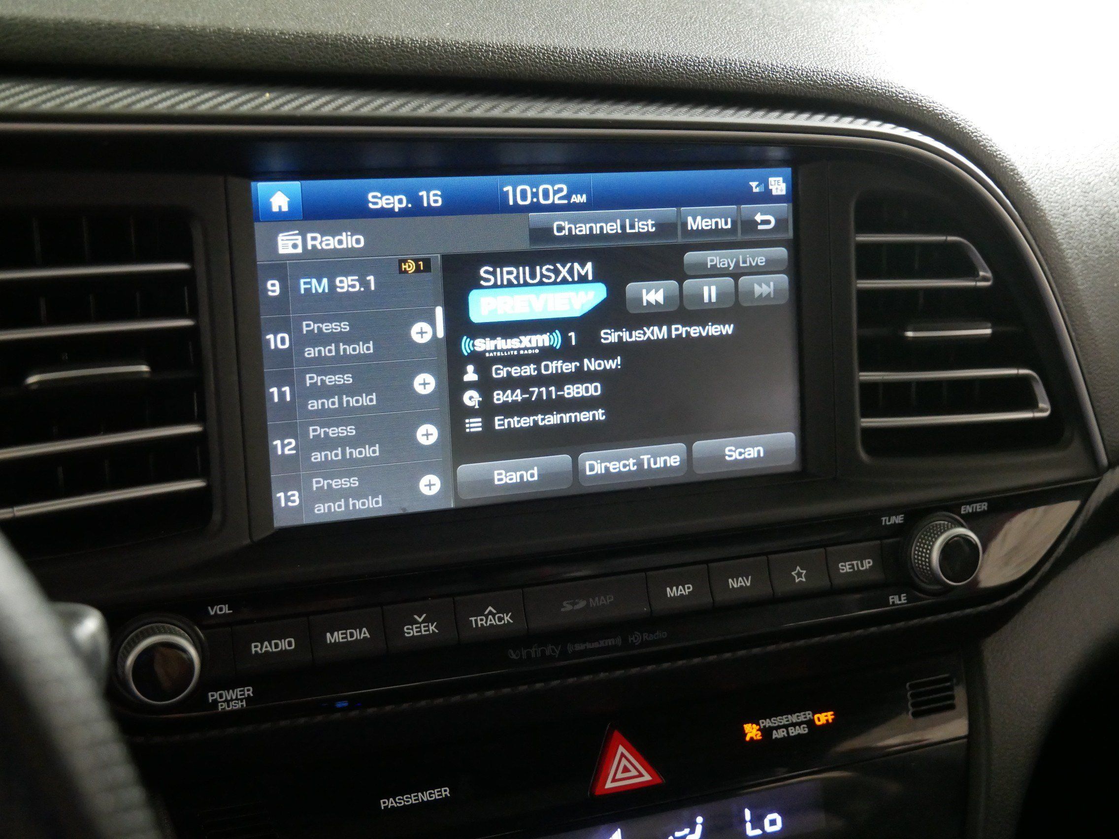 Used 2019 Hyundai Elantra Sport w/ Premium Package 03 FWD image 22