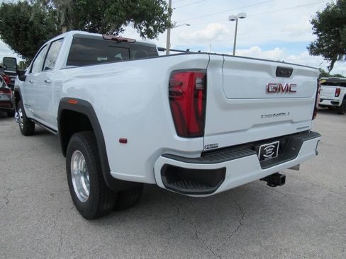 New 2026 GMC Sierra 3500 Denali w/ Denali Reserve Package AWD/4WD image 5