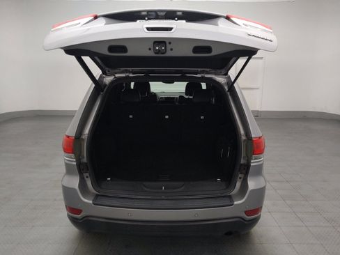 Used 2018 Jeep Grand Cherokee Laredo RWD image 29