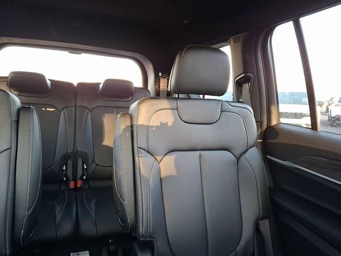 New 2025 Jeep Grand Cherokee L Limited image 15