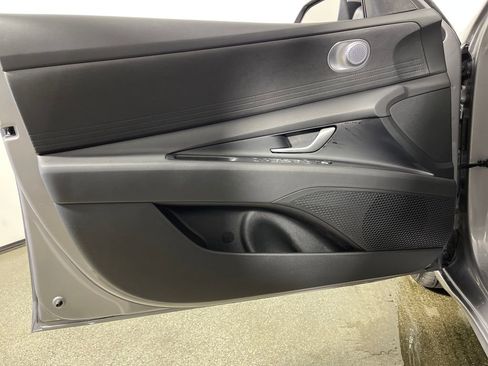 Certified 2025 Hyundai Elantra Blue image 19